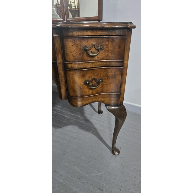 Queen Anne Walnut Dressing Table, 1920 For Sale - Image 10 of 18