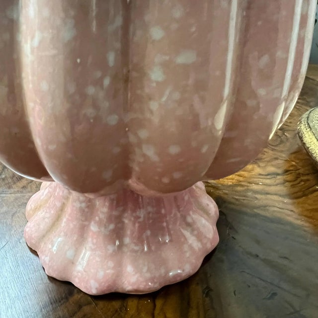 1950s 1950s Hull Pottery Pink and Turquoise Footed Planter For Sale - Image 5 of 12