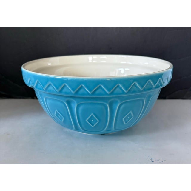 Vintage Mason Cash Turquoise English Mixing Bowl, 1980 Geometric Ceramic Kitchen Bowl For Sale - Image 4 of 7