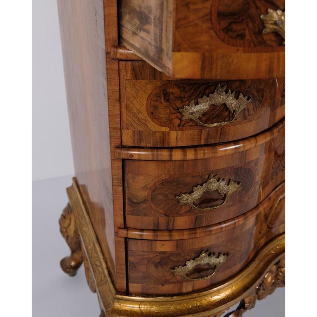 Antique Baroque Chest of Drawers with Four Drawers in Polished Walnut, 1760s For Sale - Image 6 of 10