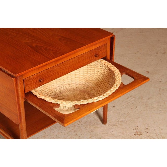 Mid-Century Danish AT33 Sewing Table in Oak and Teak by Hans J. Wegner for Andreas Tuck, 1960s For Sale - Image 6 of 14