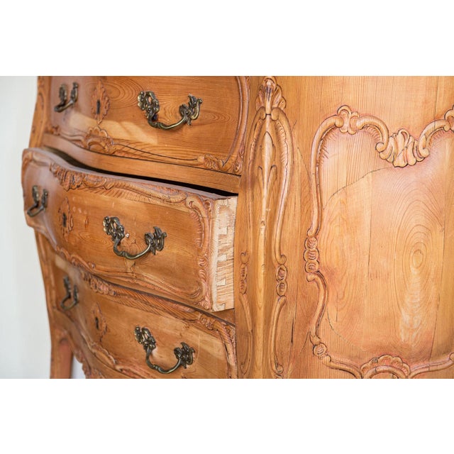 Rare 19th-Century French Provincial Carved Solid Pine 3-Drawer Bombé Commode For Sale - Image 6 of 8