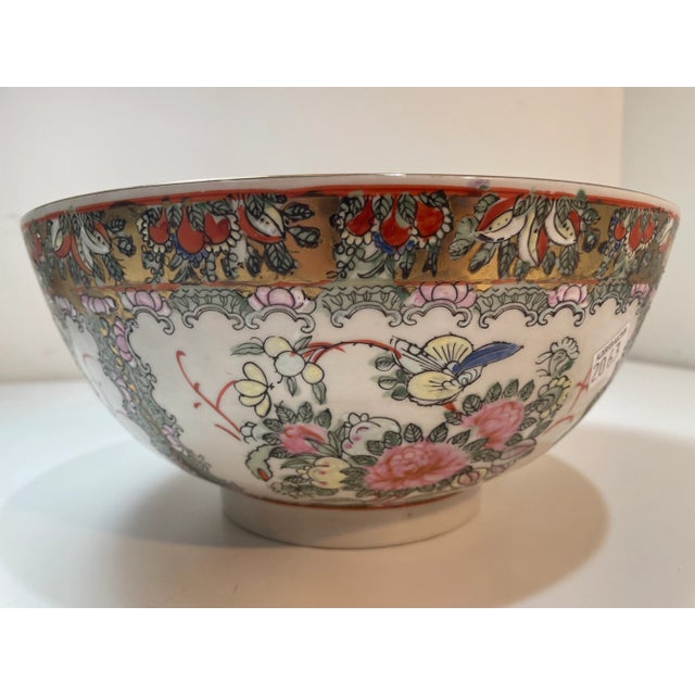 Chinoiserie Vintage Hand Painted Porcelain Rose Medallion Bowl - 10" For Sale - Image 3 of 8