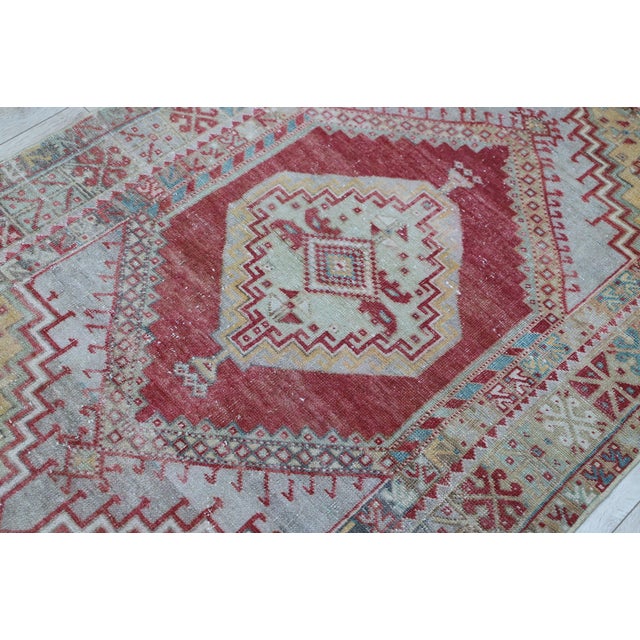 1960s Bohemian Style Hand Knotted Red Oushak Rug For Sale - Image 4 of 9