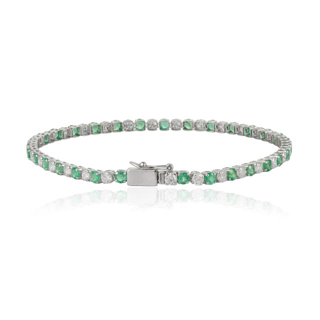Metal 1.76ct Emerald & 1.87ct Diamond Alternate Tennis Bracelet in 14k White Gold For Sale - Image 7 of 18