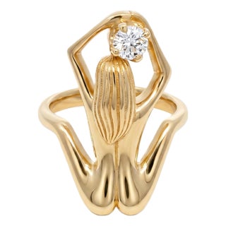 18k Yellow Gold Sculpted Female Figure Diamond Solitaire Ring, Size 6 For Sale