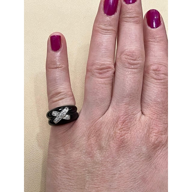 0.2 Carat White Diamond and Black Onyx XO Ring 18 Karat White Gold For Sale - Image 13 of 18