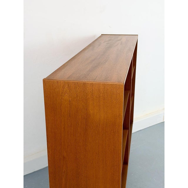 Vintage Danish Teak Bookcase by Carlo Jensen for Hundevad & Co., 1960s For Sale - Image 10 of 17