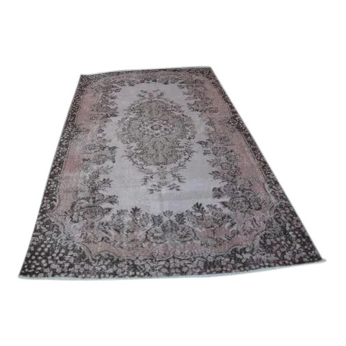 1960s Vintage Turkish Pale Pink Rug - 5′ × 8′9″ For Sale