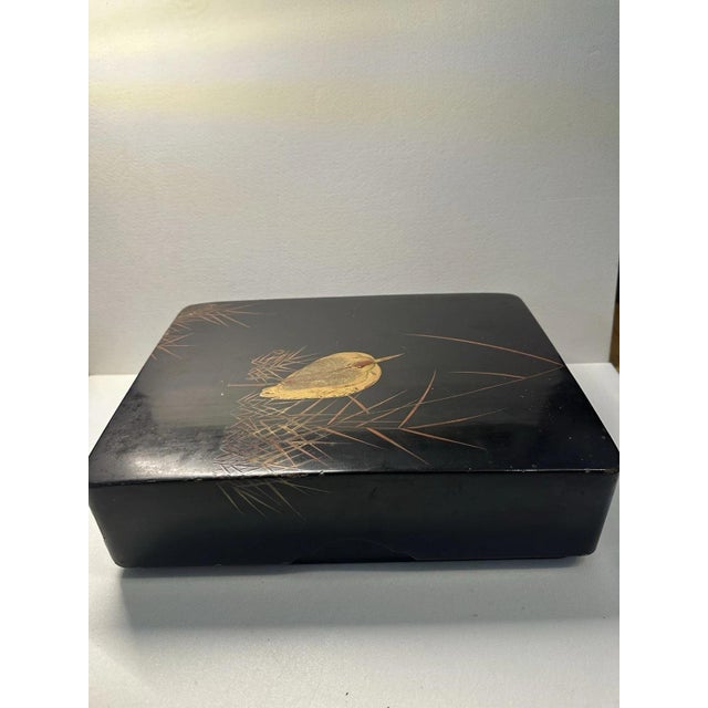 Antique Shikki Japanese Lacquer Box with Makie Crane For Sale - Image 5 of 13