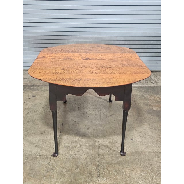 Late 20th Century Tiger Maple Dining Table Black Painted Base 2 Leaves Benchmade For Sale - Image 10 of 17