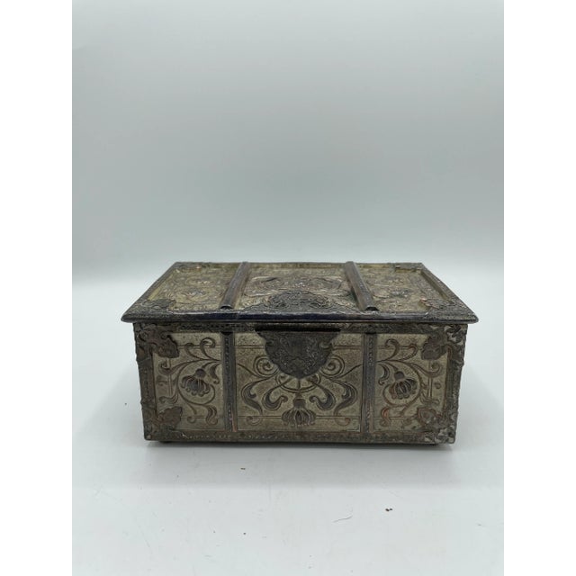 Late 19th Century Art Nouveau Japanese Teak Lined Tea Caddy For Sale - Image 11 of 12