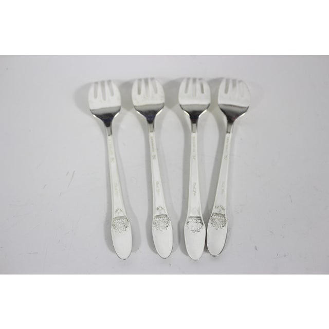1930s 1937 First Love Set of 4 Vintage Silver Individual Salad Forks Slot Tine, Rogers, Four Plated Matching, Small Dessert Fork For Sale - Image 5 of 9