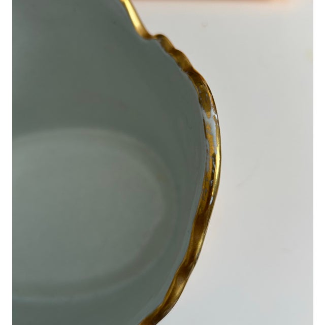 Vintage Mottahedeh Scalloped Cachepot For Sale - Image 11 of 12