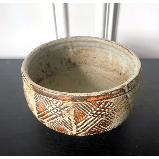 Large Ceramic Bowl with Carving by Warren Mackenzie For Sale - Image 9 of 13