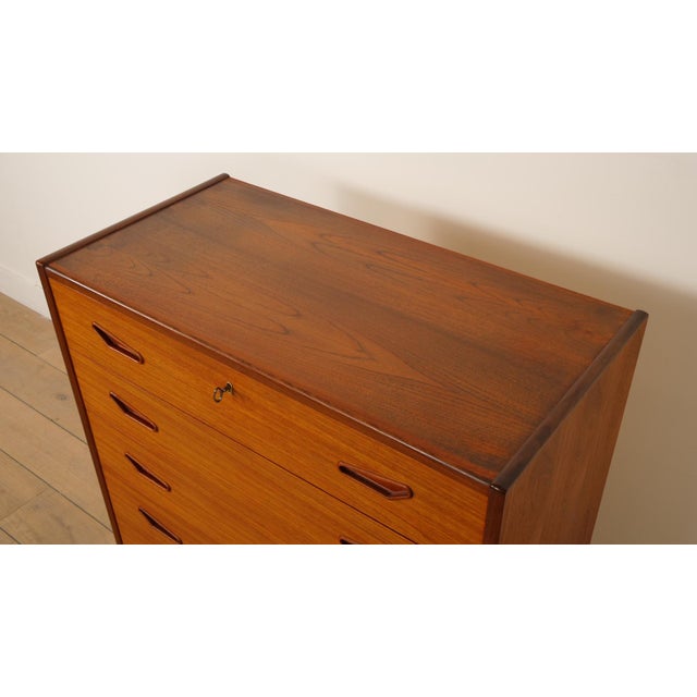 Vintage Danish Chest of Drawers in Teak For Sale - Image 4 of 10