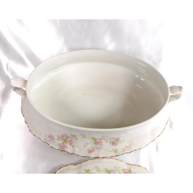 Contemporary 1900s Homer Laughlin Covered Casserole Dish For Sale - Image 3 of 5