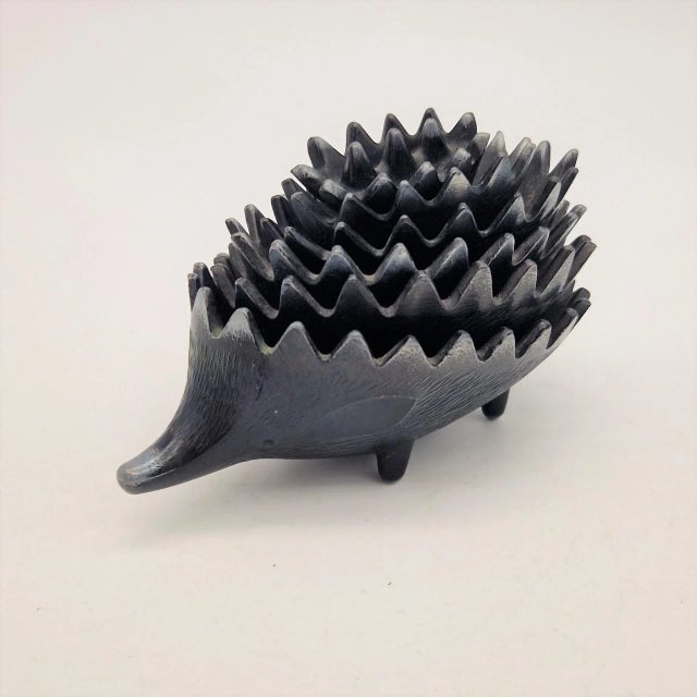 Metal Hedgehog Set Ashtray in Brass by Walter Bosse for Herta Baller, 1955, Set of 6 For Sale - Image 7 of 8