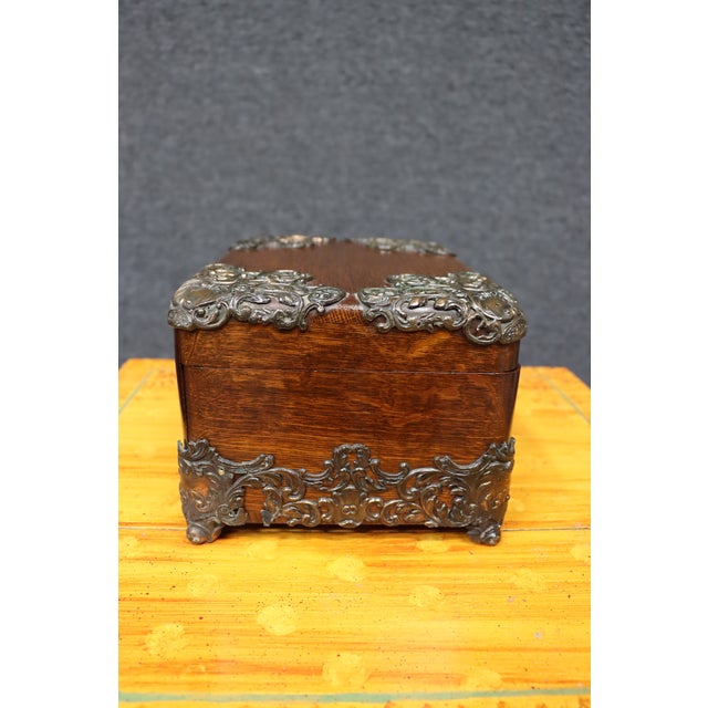 Victorian Quarter Sawn Oak Ormolu-Mounted Humidor For Sale - Image 11 of 13