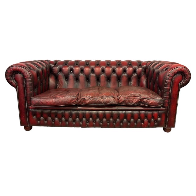 Vintage Chesterfield Three-Seater Sofa in Oxblood Leather, 1980s For Sale - Image 5 of 8