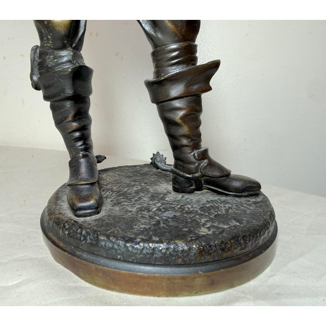 High Quality 19th Century Antique Bronze Musketeer Cavalier Statue Sculpture For Sale In New York - Image 6 of 16