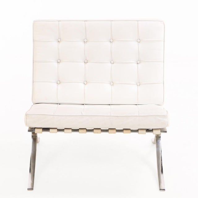 Knoll Pair of Attributed Knoll International Barcelona Chairs With Matching Ottomans, C. 1988. For Sale - Image 4 of 10