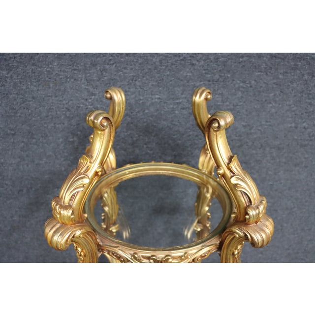 Hollywood Regency Gilt Wood and Glass Etagere Display Stand For Sale - Image 9 of 11