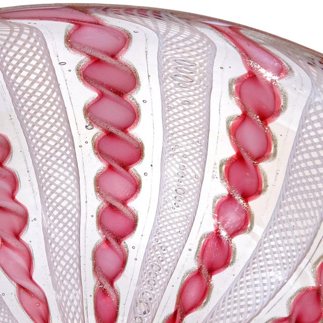 Murano Fratelli Toso Vintage Pink White Copper Aventurine Twisting Ribbons Italian Art Glass Bowl For Sale In Orlando - Image 6 of 6