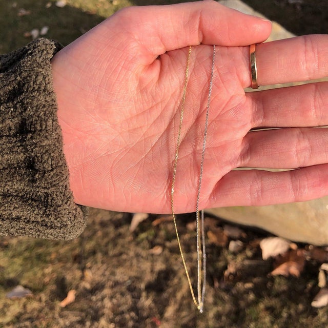 Modern Diamond-Cut Stationed Cable Chain in Solid 14k Gold: Fixed Length Chain 20" For Sale - Image 3 of 10