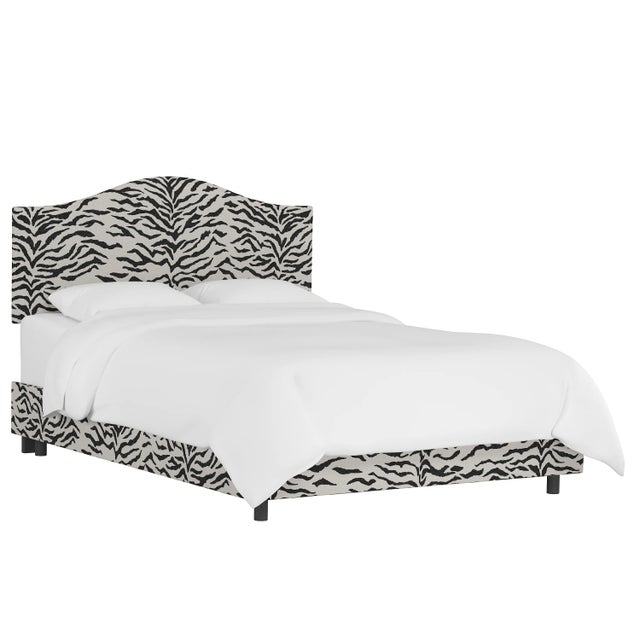 Textile Kenmore Bed in Cream Black Linen Zebra, Queen For Sale - Image 7 of 7