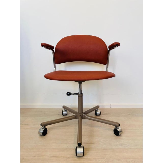 Height - 77 cm Width - 55 cm Depth - 50 cm Seat height - 45 cm Leg - in ivory color 5 I have official proof of...