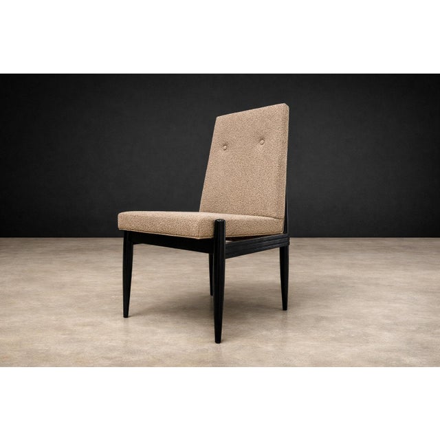 1950s Cimo, Brazil — Set of 8 Mid-Century Dining Chairs in Ebonized Hardwood With Warm Ivory Bouclé, 1950s For Sale - Image 5 of 14