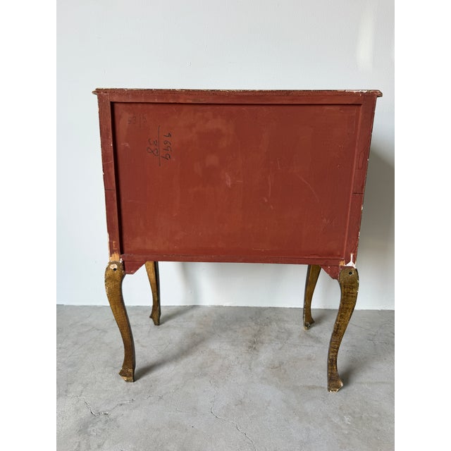 1950s Italian Hollywood Regency Giltwood & Teal Blue Three-Drawer Nightstand With Gold-Leaf Scrollwork For Sale - Image 12 of 12