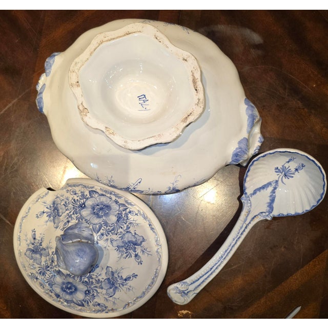 Mid 19th Century "Italy" Blue and White Tureen With Lid and Ladle For Sale In Los Angeles - Image 6 of 6