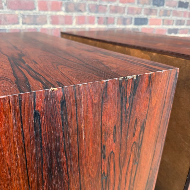 Pair of Jack Cartwright for Founders Rosewood Three Drawer Chests For Sale - Image 11 of 12