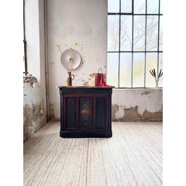 Flower-Decorated Trading Post, 1920s For Sale - Image 3 of 18