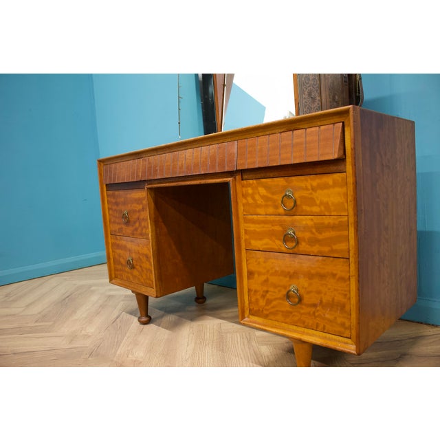 1950s Mid-Century Modern Satinwood Dressing Table by Andrew Milne for Heals, 1950s For Sale - Image 5 of 13