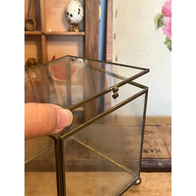 1970s 1970s Vintage Footed Brass Metal Glass Trinket Jewelry Box For Sale - Image 5 of 7