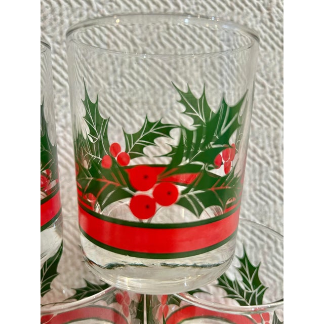 Libbey Glass Co. Vintage Libbey Glass “Holly and Berry” Christmas Holiday Double Old Fashioneds - A Set of 8 For Sale - Image 4 of 5