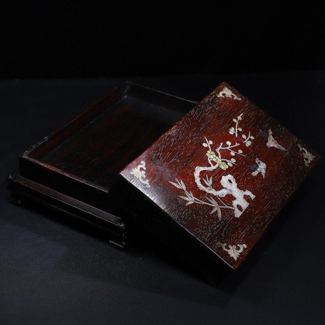 Antique Zitan Wood Box With Mother-of-Pearl Bird and Flower Inlay For Sale In Los Angeles - Image 6 of 10