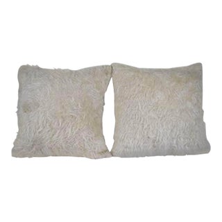 20 X 20'' White Pair Vintage Turkish Hair Siirt Shaggy Woven Kilim Pillow Covers (50 X 50 Cm) For Sale