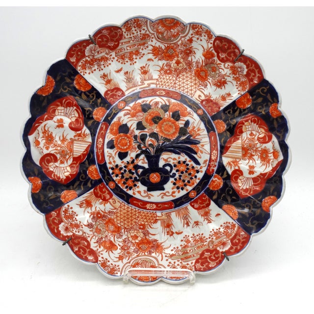 1980s 19th Century Japanese Porcelain Imari Chargers, 1980s, Set of 2 For Sale - Image 5 of 18