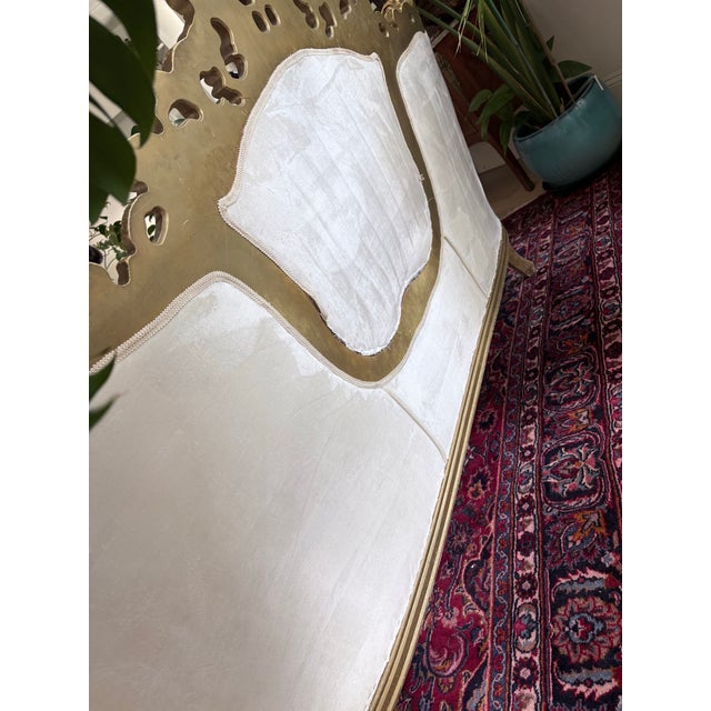 Late 20th Century Rococo Revival Louis XV Style Carved Sofa With Ivory Upholstery For Sale - Image 10 of 12