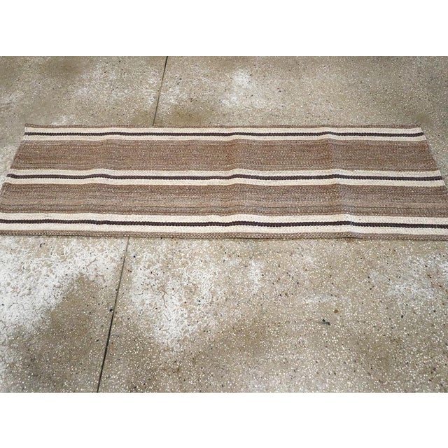 Galerie Shabab Collection Mid-20th Century Turkish Flatweave Kilim Runner For Sale - Image 4 of 7