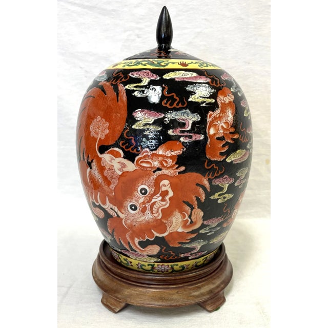 20th Century Chinese Famille Noir Porcelain Lidded Spice Jar With Foo Dragon Motifs For Sale - Image 13 of 13