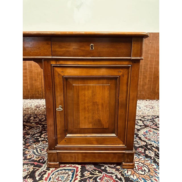 Italian Desk in Leather For Sale - Image 11 of 18