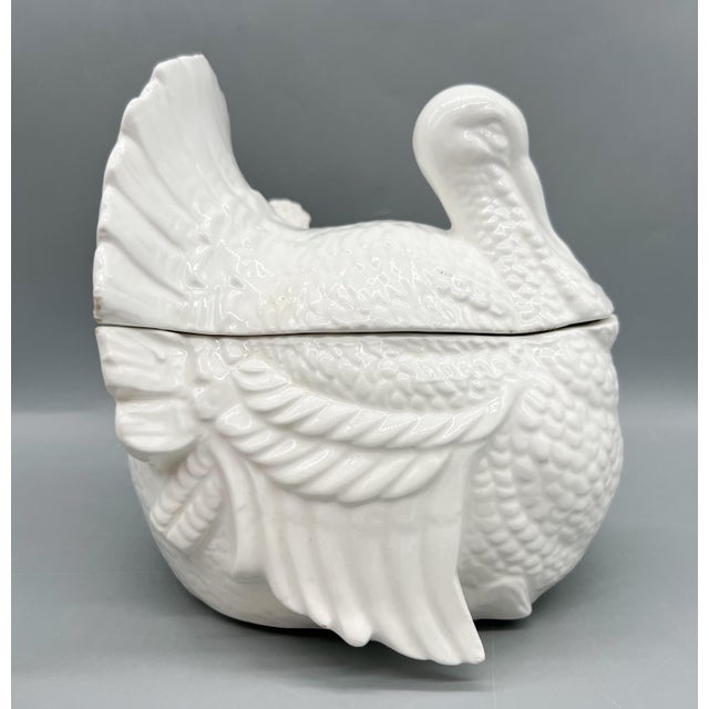 Vintage Arnart Traditional Americana White Turkey Gravy Tureen With Ladle - Thanksgiving / Farmhouse For Sale - Image 11 of 14