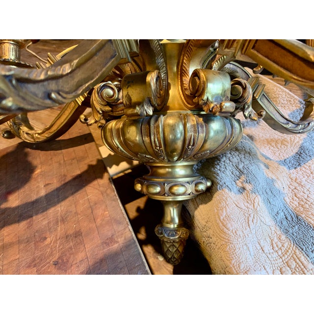 French Régence / Baroque Style Bronze Chandelier For Sale - Image 17 of 17