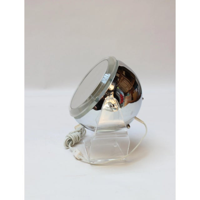 Mid-Century Modern Robert Sonneman Lucite and Chrome Illuminated Adjustable Vanity Mirror For Sale - Image 3 of 11