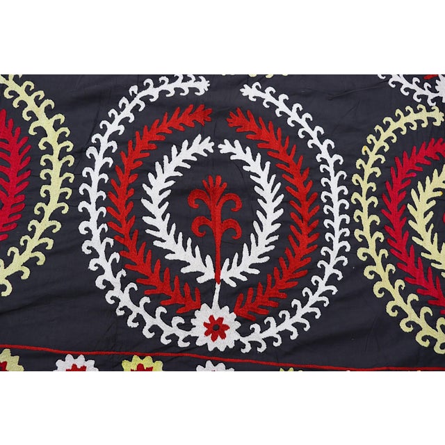 Textile Vintage Hand-Embroidered Suzani Wall Hanging, Uzbekistan, 1920s For Sale - Image 7 of 18